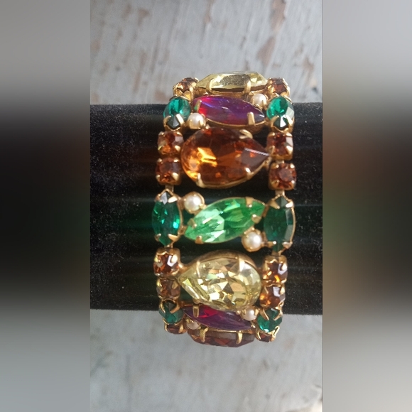 Hattie Carnegie Multi Color, Green Uranium,  Faux Mini Pearls VTG Bracelet - Picture 10 of 16